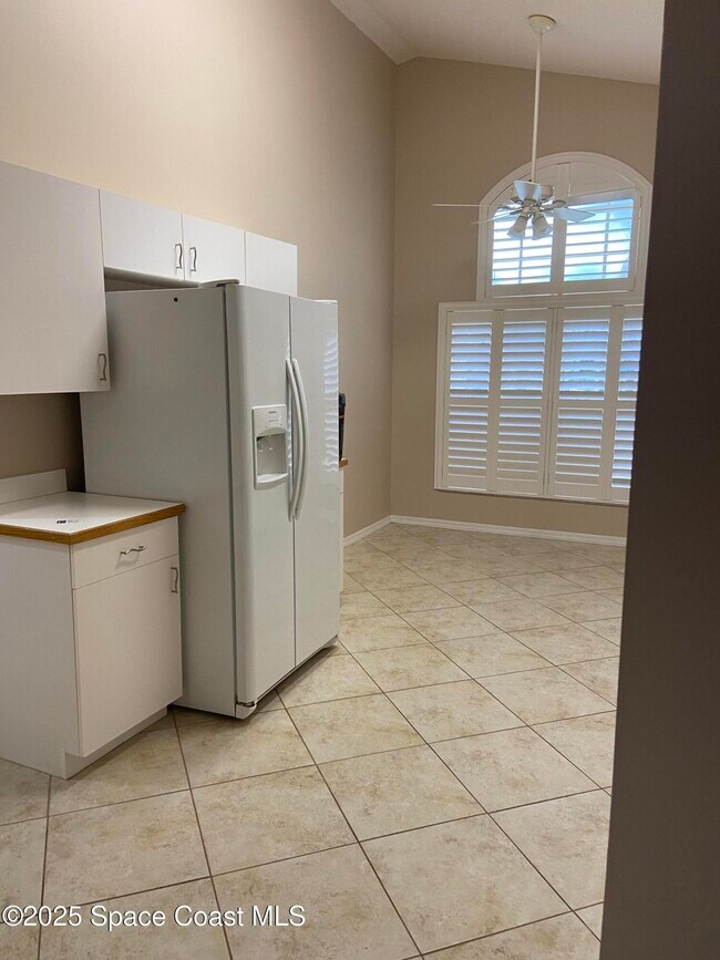 Foto del edificio - 1847 Abbeyridge Dr