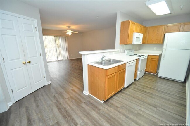 Foto del edificio - 1950 Trailwood Heights Ln