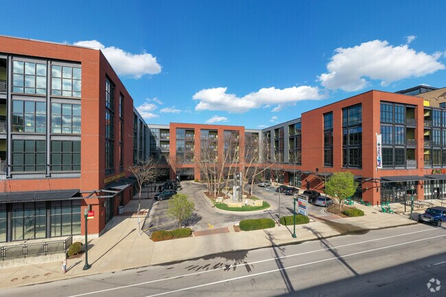 Building Photo - The Lofts at Main Rose