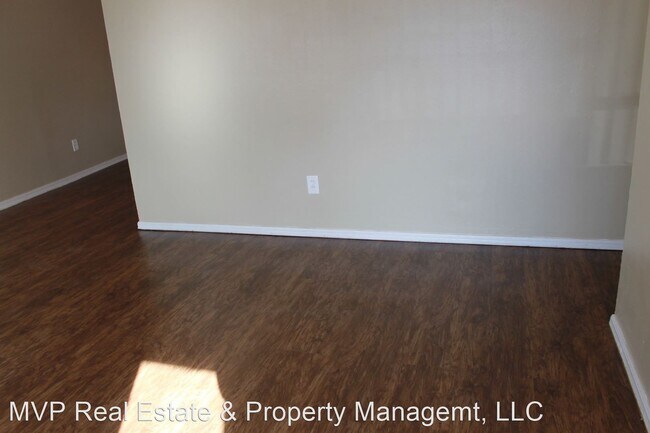 Foto del edificio - 3 br, 1 bath House - 3229 Greenbrier Ter