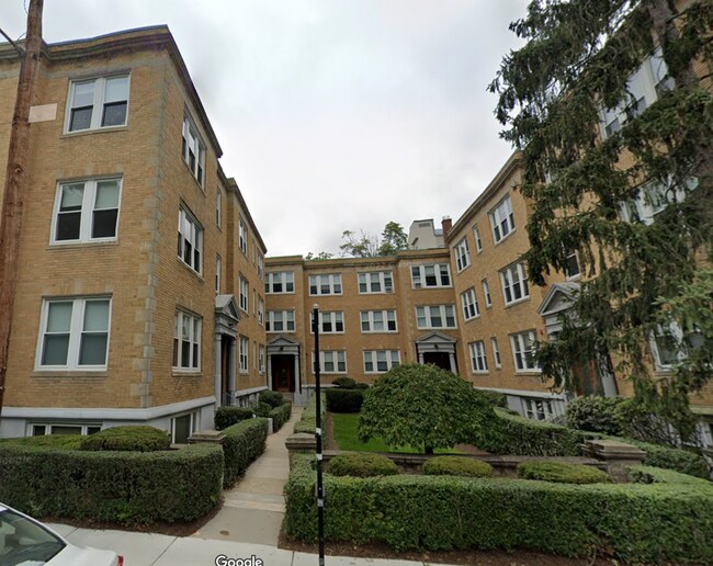 Building Photo - 83 Winchester St