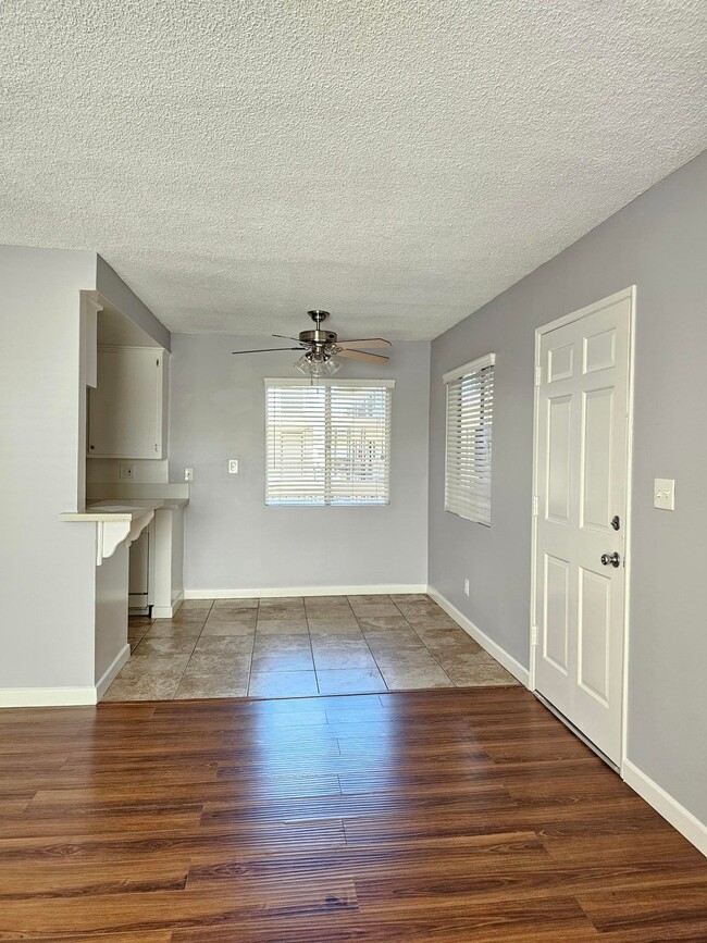 Foto del edificio - 20810 Amie Ave