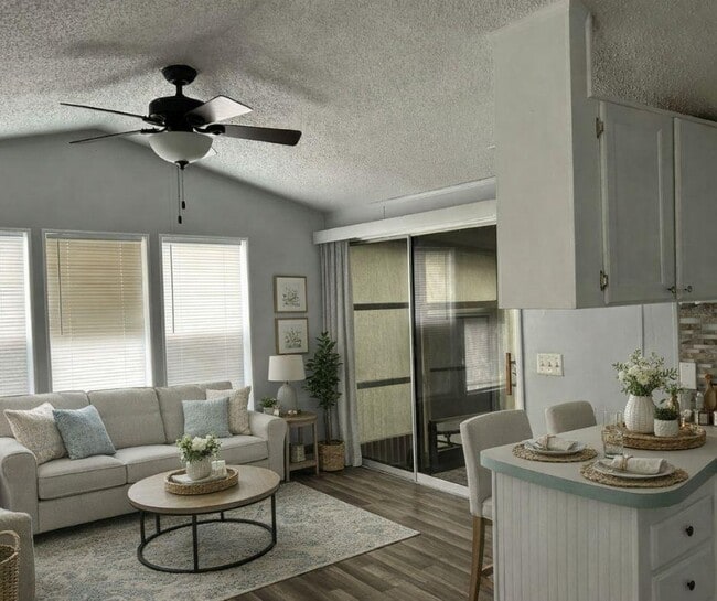 Building Photo - 21320 Lake Bambi Cir