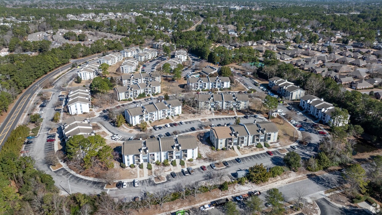 Primary Photo - Crosswinds Apartments