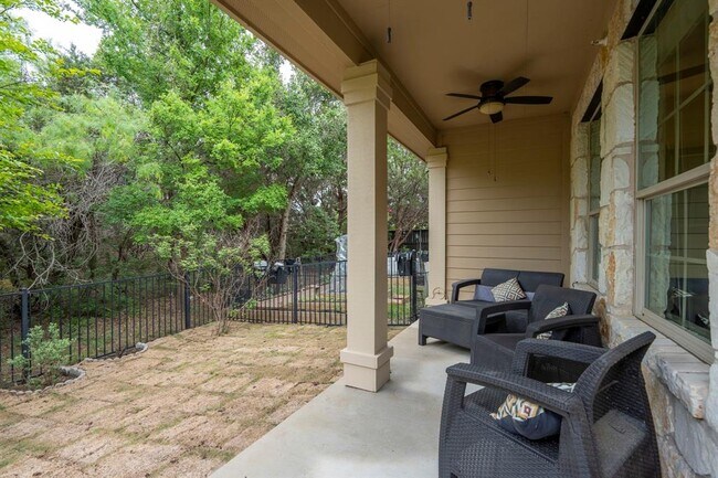 Foto del edificio - 3101 Davis Ln