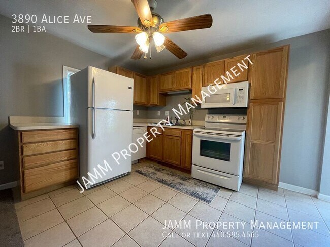 Building Photo - Single Family Home in Brunswick