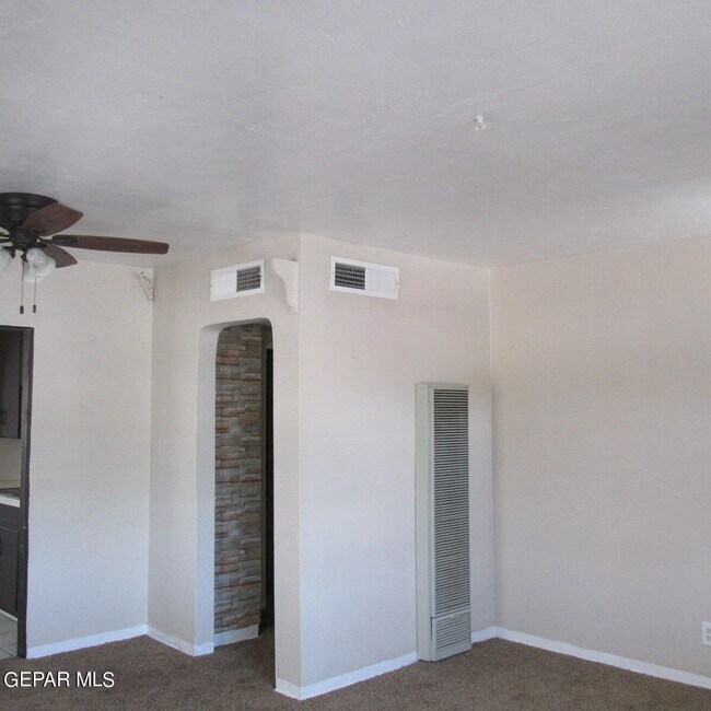 Building Photo - 7516 Hermosillo Dr