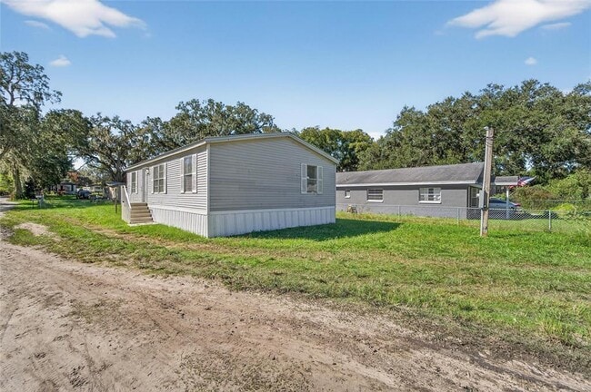 Building Photo - 39256 Lizabeth Cir