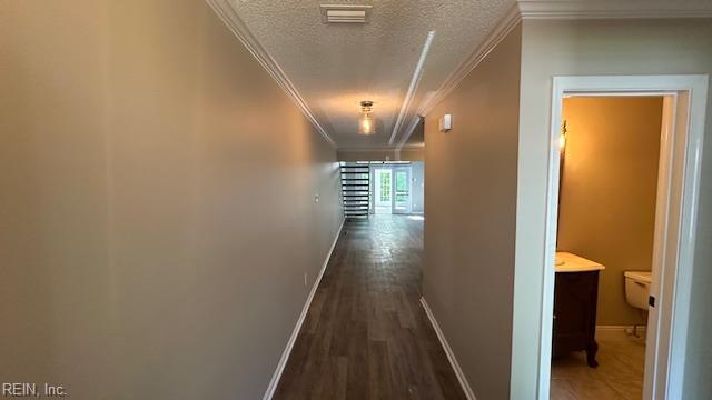 Building Photo - 2217 Waterpoint Pl
