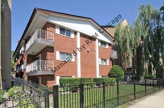 Building Photo - 417 S Kenilworth Ave
