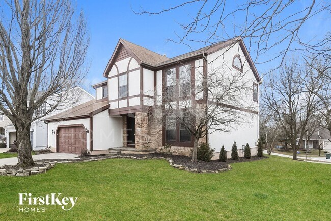 Building Photo - 3261 Bellerive Dr