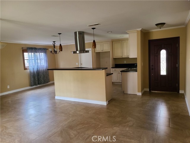 Building Photo - 15720 Rose Ln
