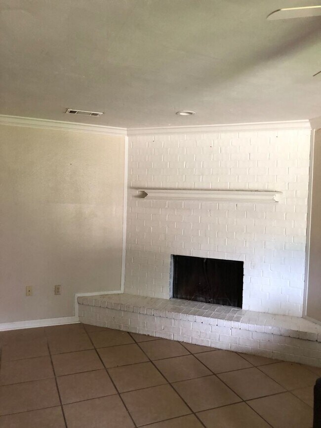 Foto del edificio - 14929-31 Forest Grove