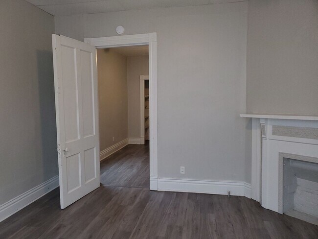 Building Photo - Portland 3 Bed/1 Bath Remodeled Home with ...