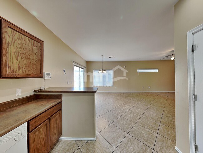 Foto del edificio - 1990 E Vera Cruz Vis