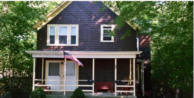 Building Photo - 58 Peck St