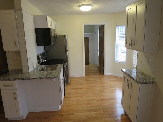 Building Photo - 12 Winter St