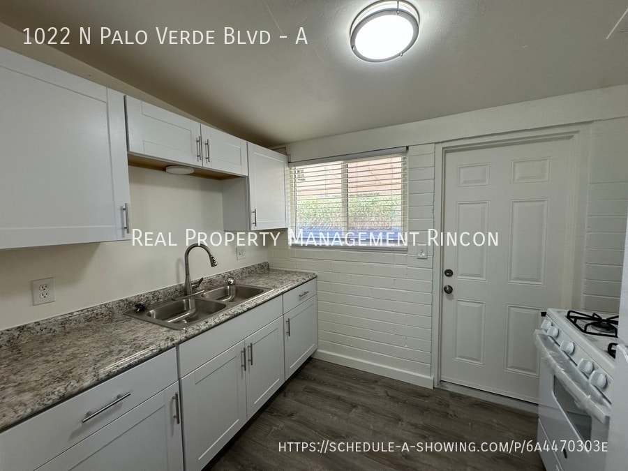 Primary Photo - 1022 N Palo Verde Blvd