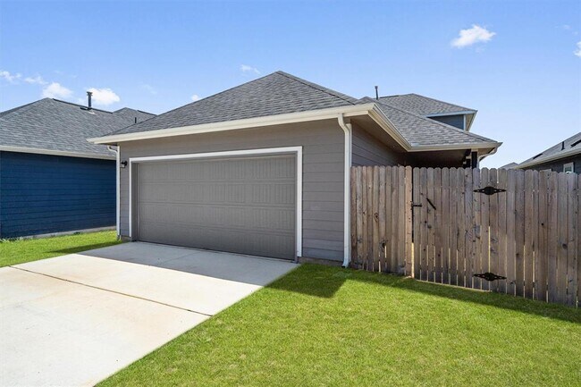 Foto del edificio - 313 Timber Brook Dr