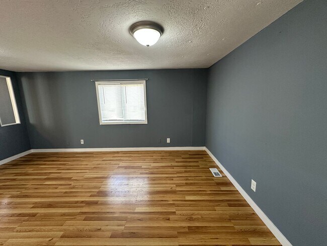 Foto del edificio - 3 bedroom, 2 bath home in Rexburg
