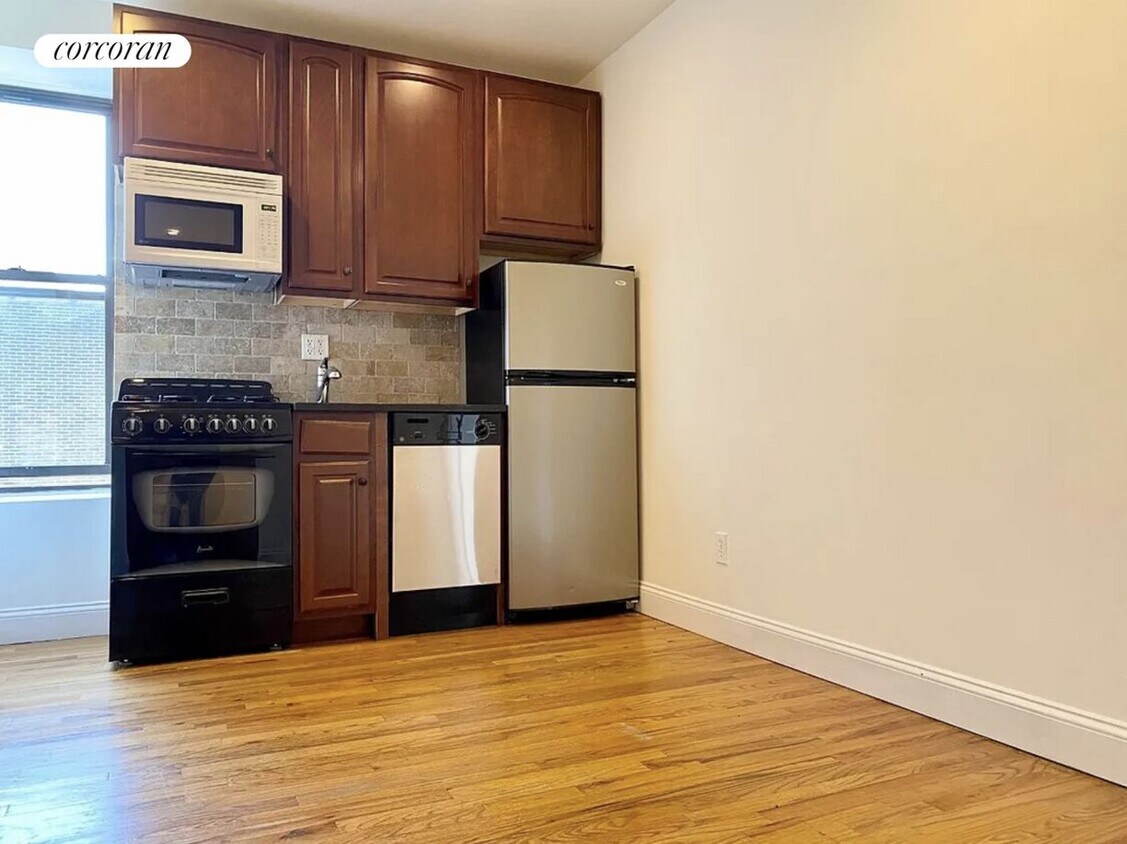 Foto principal - 222 Thompson St