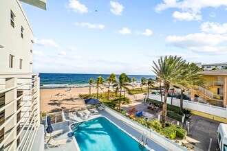 Building Photo - 4300 El Mar Dr