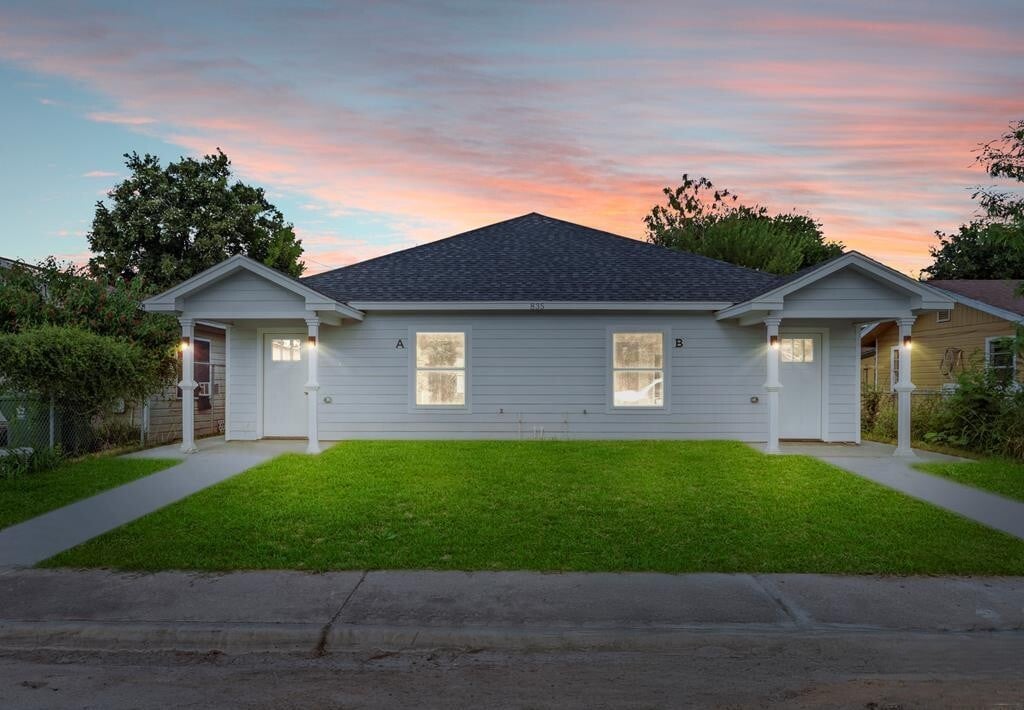 Foto principal - 835 E Taylor St