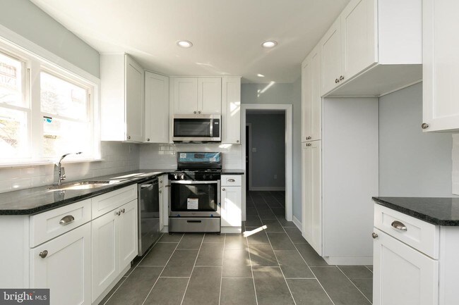 Foto del edificio - 14 Nicholson Rd