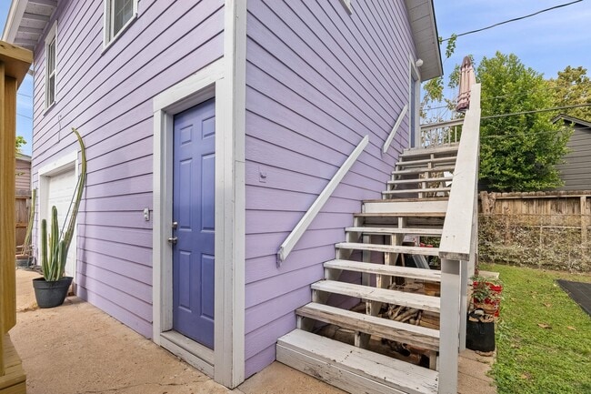 Foto del edificio - 319 Moody St