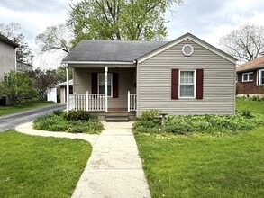 Building Photo - 606 S 3rd St