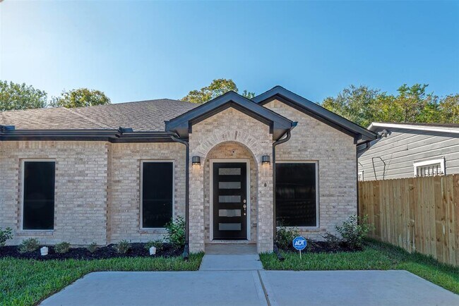 Building Photo - 4506 Aledo St
