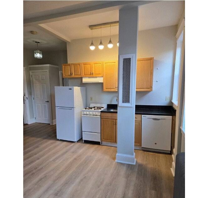 Foto principal - 1185 Commonwealth Ave