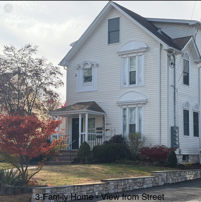 Building Photo - 262 Prospect Ave