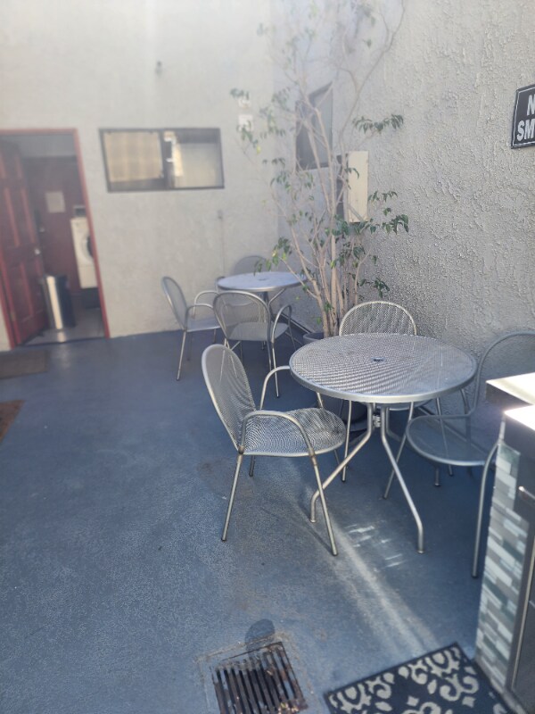 Foto del edificio - 11630 Chenault St