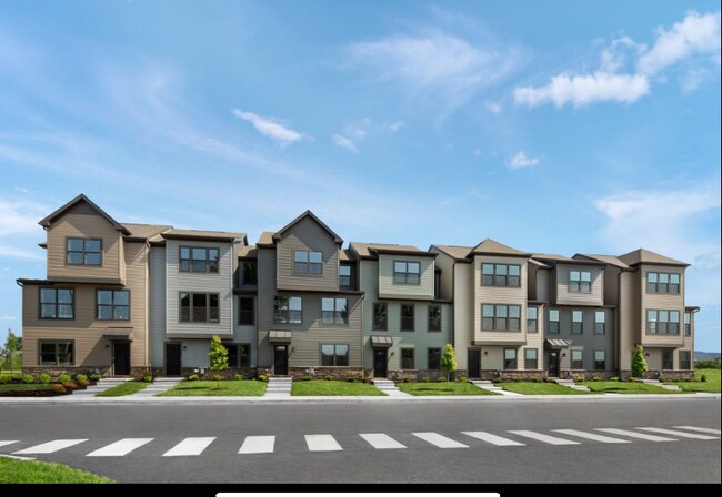 Foto del edificio - 325 E Cochran St