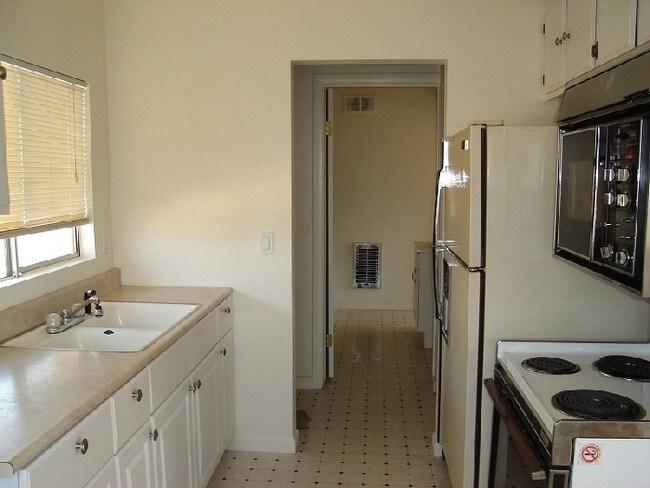 Building Photo - 57505 Campanula St