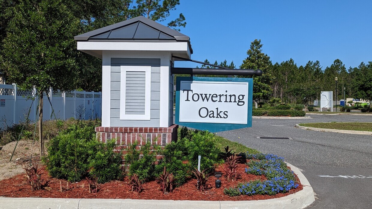 Foto principal - 4064 Oak Mill Rd