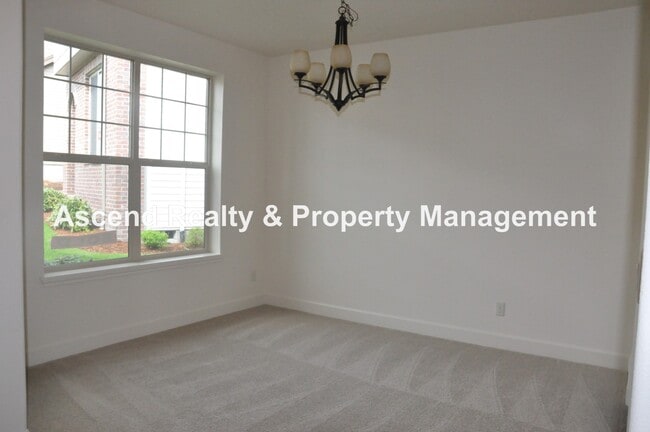 Building Photo - Bethany 4 Bed + Bonus Next to Springville ...