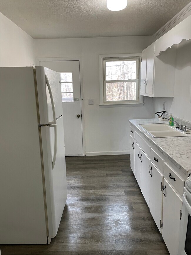 1492 John Chapman Rd, Lincolnton, NC 28092 House Rental in Lincolnton