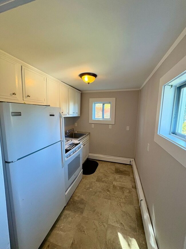 Building Photo - 19 Ramsdell St