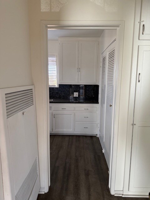 Kitchen - 893 W 23rd St