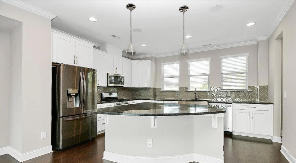 Foto principal - 2633 Statesville Ave