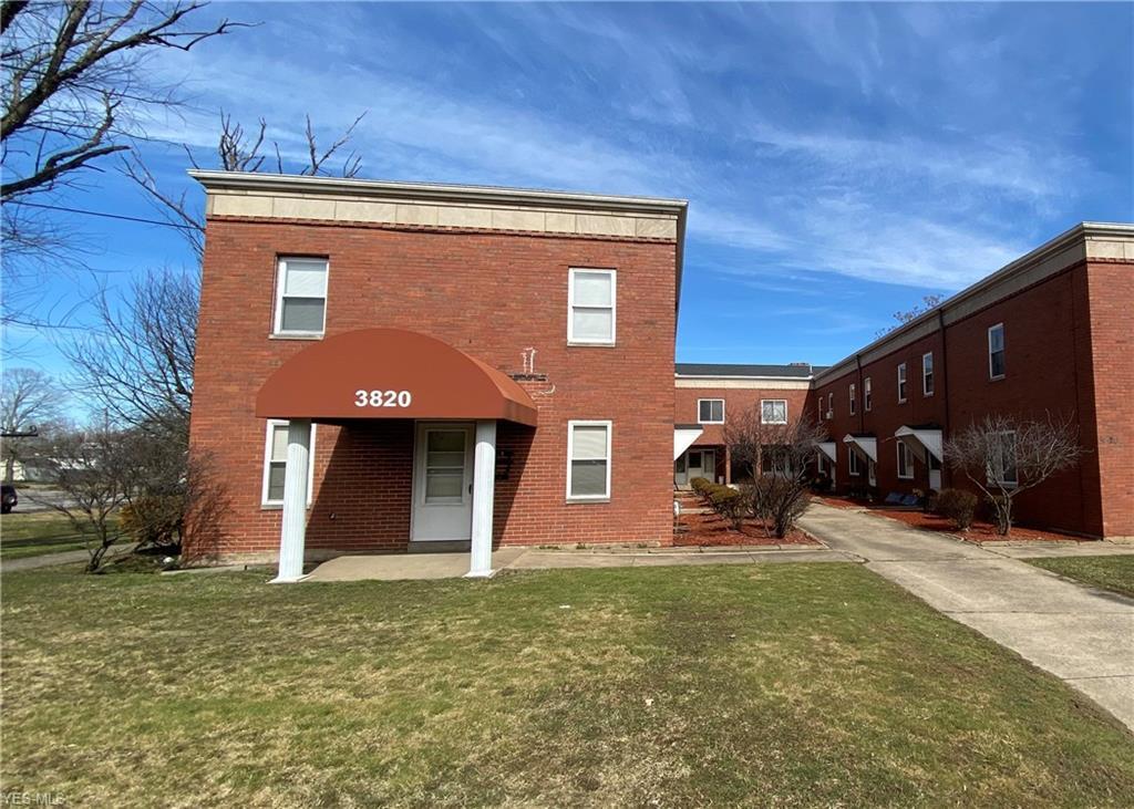 Primary Photo - 3820 Mahoning Ave