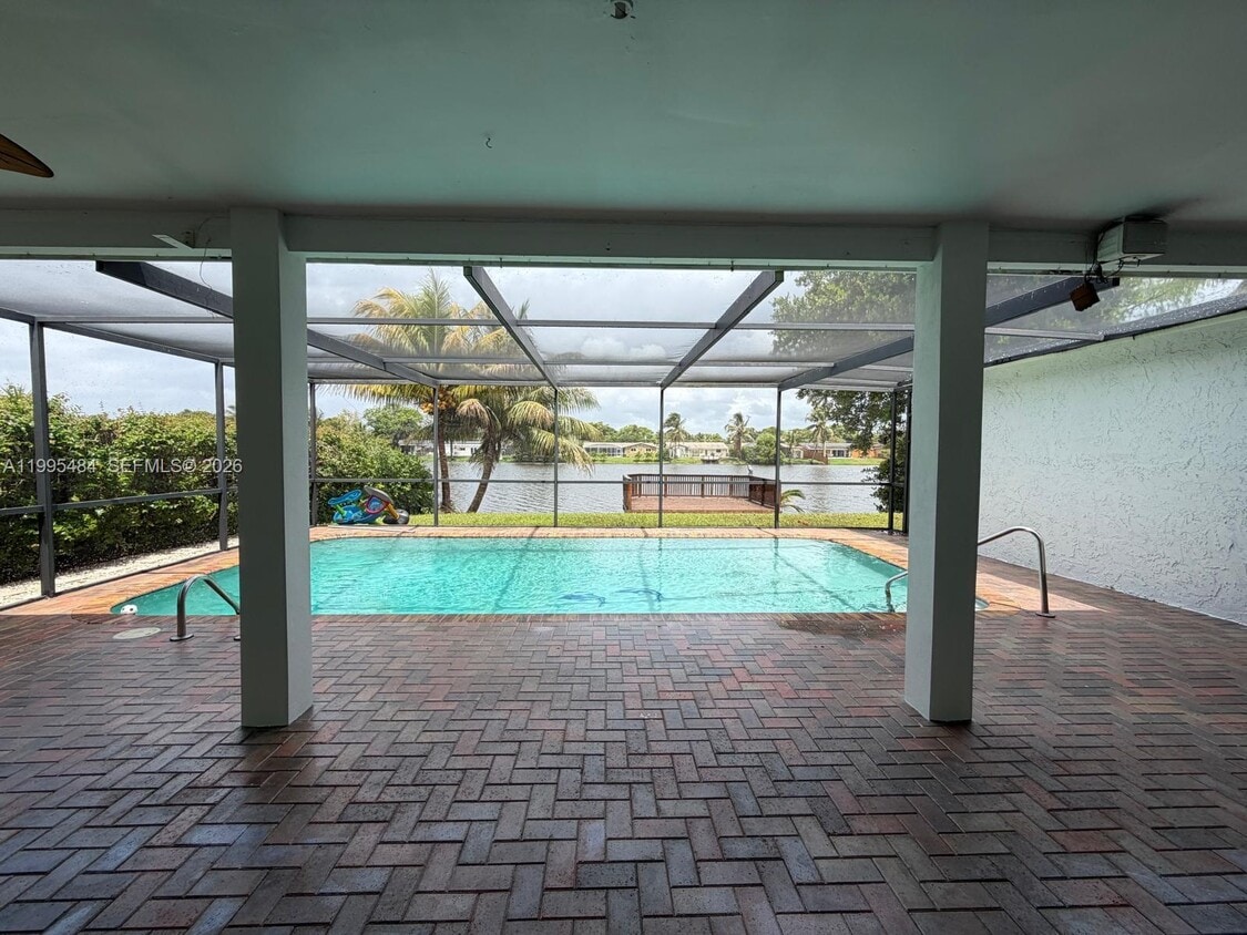 Building Photo - 11921 NW 31st Pl