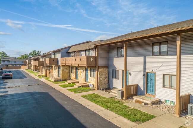Building Photo - Parke East Townhomes LLC