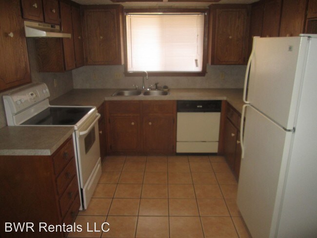 Foto del edificio - 2909 Cypress Dr