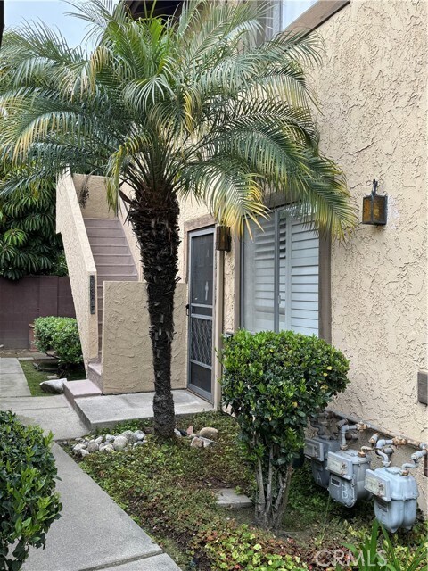 Foto del edificio - 5436 McCulloch Ave