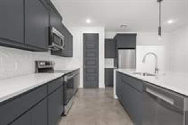 Building Photo - 4134 Jeanne Dr