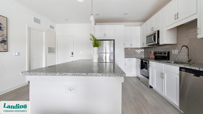 Foto del edificio - 12525 Tibbets Ln