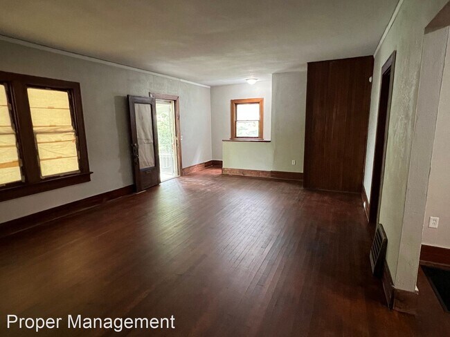 Building Photo - 3 br, 2 bath House - 111 Delaware Ave